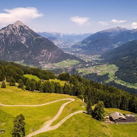 Апартаменты Alpenzeit *
